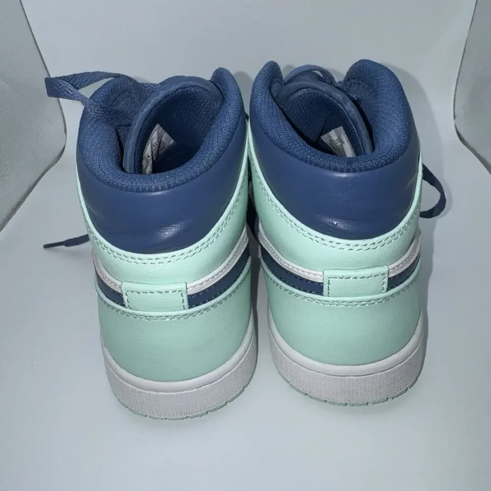 Nike Air Jordan 1 Mid Blue Mint Mystic Navy White Men’s Size 8 554724-413